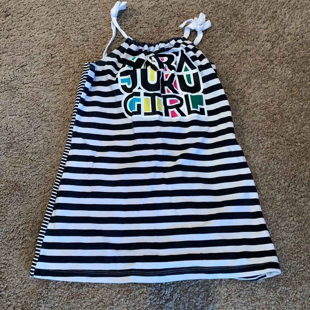 Girl’s dress